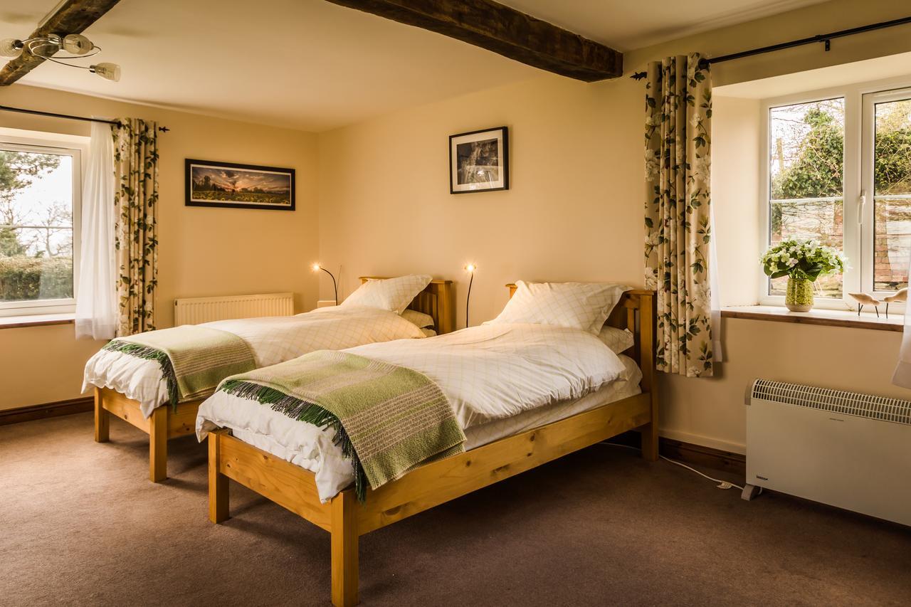 Bed and Breakfast Hills Farm Лемінстер Екстер'єр фото